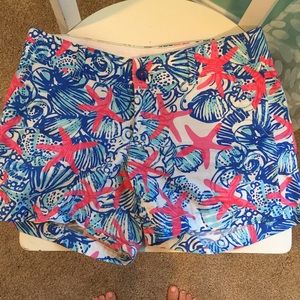 Lilly Pulitzer Size 4 Callahan shorts